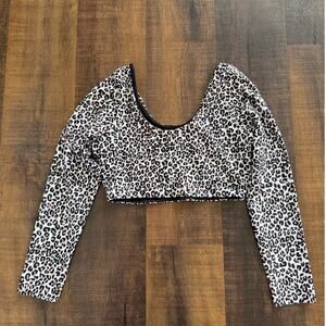 Albion Fit Leopard Bella Crop Long Sleeve Swim Top Size M